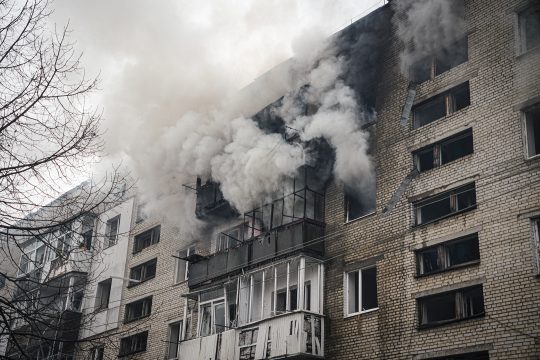 Zerstörtes Haus nach russischen Angriffen in Sumy in der Ukraine (Bild vom 24. März 2025)