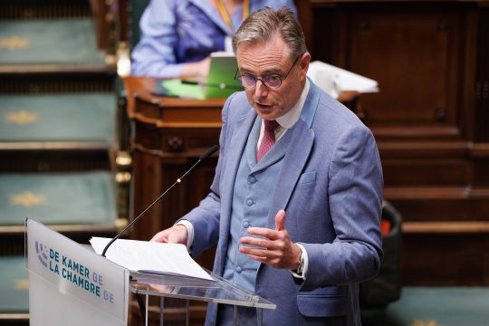 Premier Bart De Wever in der Kammer