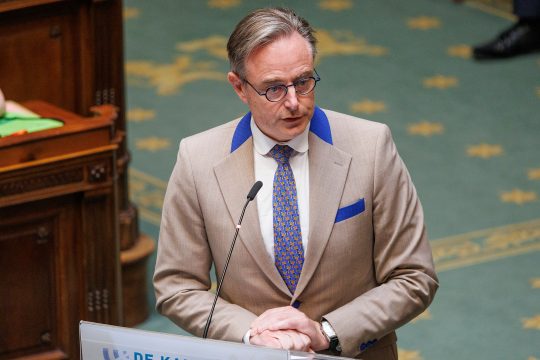 Premierminister Bart De Wever in der Kammer