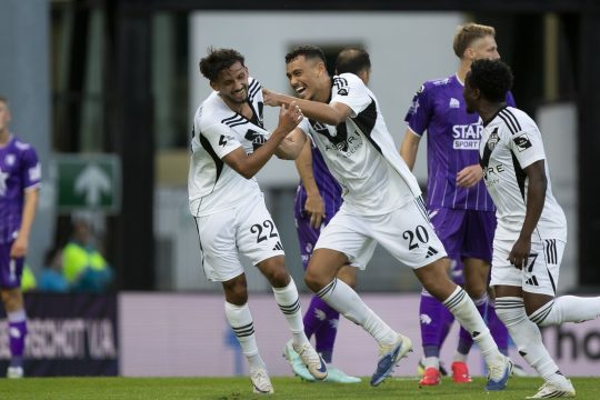 Logan Delaurier-Chaubet und Zakaria Atteri feiern das Tor