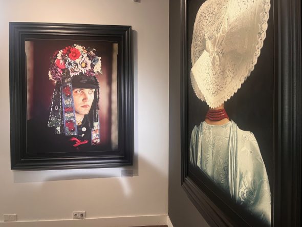 Werk aus der Ausstellung "Between the Sea and the Sky" - Jimmy Nelsons faszinierende Reise nach Zeeland
