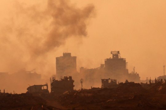 Rauch über dem Gazastreifen während eines israelischen Angriffs