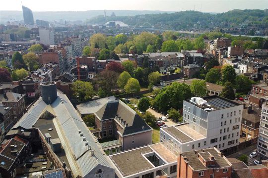 Luftansicht der Lütticher Hochschule für Wirtschaft HEC