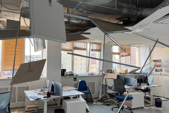 Zerstörtes Büro der EU-Vertretung in Kiew nach einem russischen Luftangriff