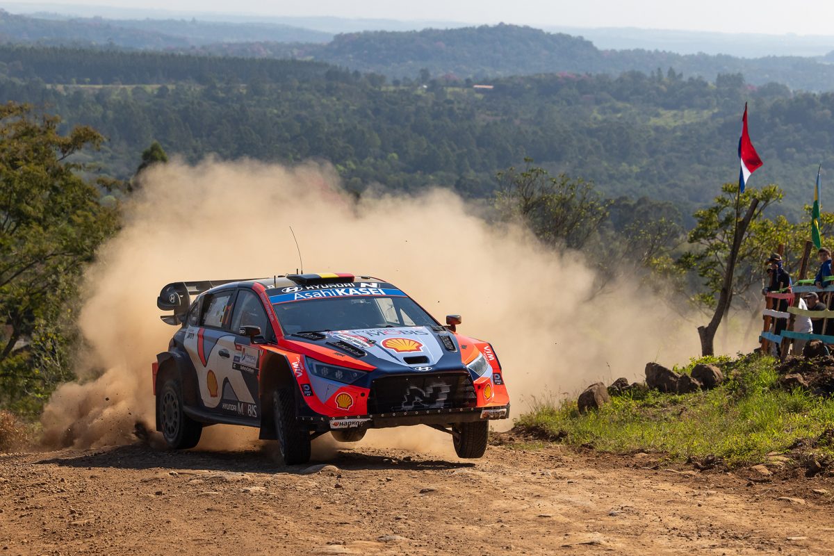 Thierry Neuville/Martijn Wydaeghe bei der Rallye Paraguay