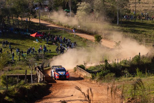 Thierry Neuville/Martijn Wydaeghe bei der Rallye Paraguay