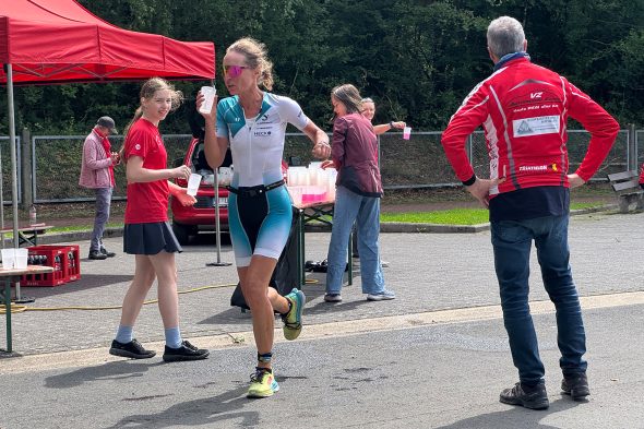 Gaby Andres beim Ostbelgien-Triathlon 2025