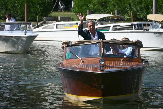 der italienische Filmemacher Paolo Sorrentino bei seiner Ankunft bei den Filmfestspielen von Venedig