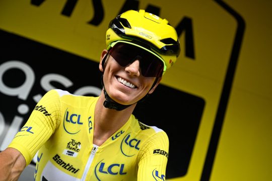 Eine Französin auf dem Gipfel: Pauline Ferrand-Prévot setzte sich am Ende von der gesamten Konkurrenz ab (Bild: Julien de Rosa/AFP)