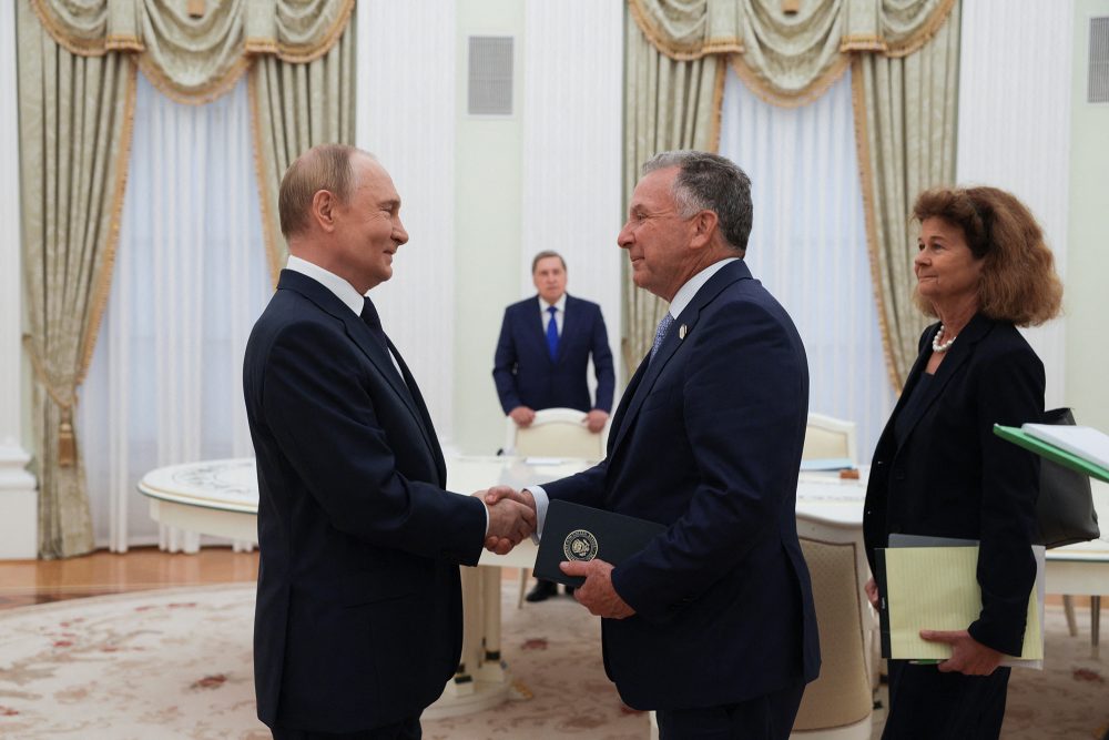Wladimir Putin begrüßt Steve Witkoff