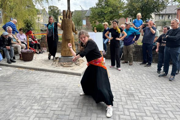 Performance von L’Impro Fabrique bei der Einweihung des neuen Standorts