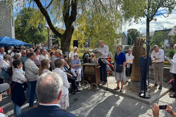 Eupener Theaterfreunde bei der Einweihung des neuen Standorts