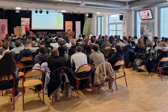 Wirtschaft macht Schule: Event "BeYourBoss" im RSI Eupen