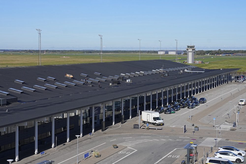 Luftansicht des Flughafens von Aalborg