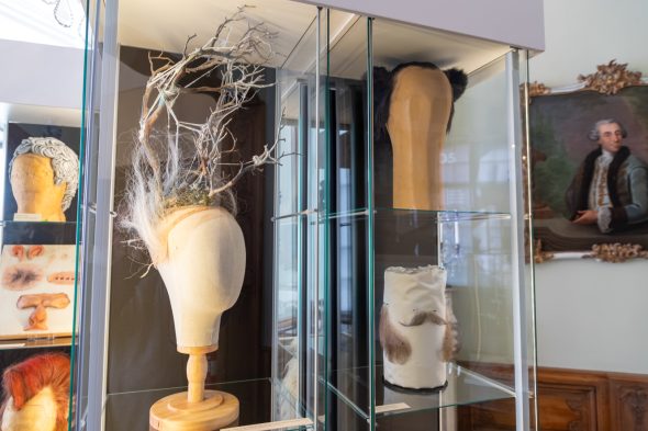 Theaterkleidung der Ausstellung im Couven-Museum Aachen