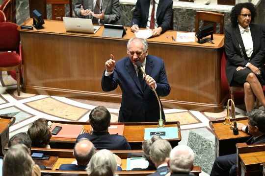 Frankreichs Premierminister Bayrou verliert Vertrauensabstimmung im Parlament. (Bild: Bertrand Guay/AFP)