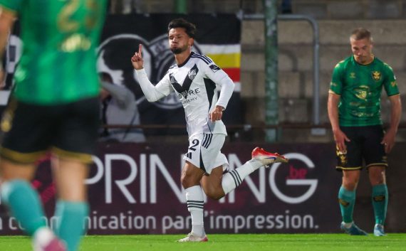 Logan Delaurier-Chaubet bejubelt seinen Treffer zum 1:0