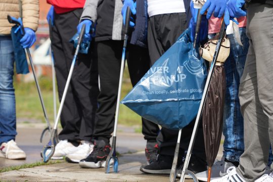 Müllsammlung anlässlich des World Cleanup Day