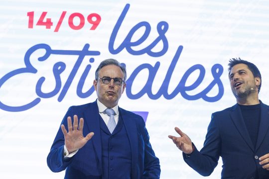 Premierminister Bart De Wever und MR-Chef Georges-Louis Bouchez beim Familientag der MR