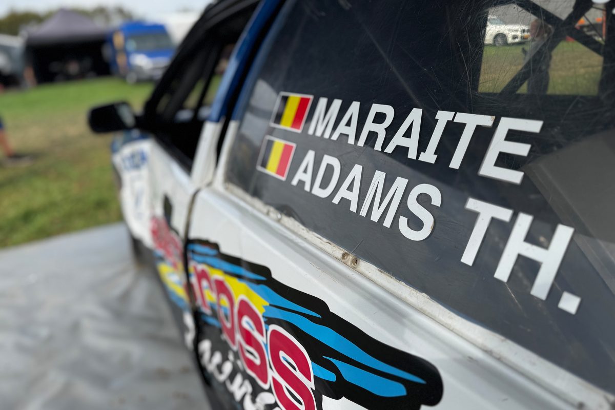Eins der Autos der Familie Adams beim Autocross in Hombourg