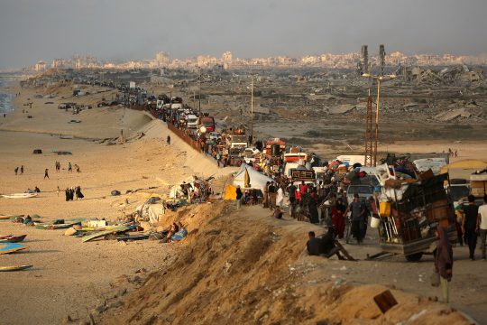 Vertriebene Palästinenser verlassen Gaza-Stadt