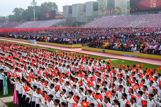 Zuschauer bei der Militärparade zum 80. Jahrestag der Unabhängigkeit Vietnams