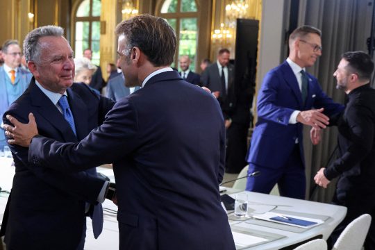 Koalition der Willigen berät in Paris