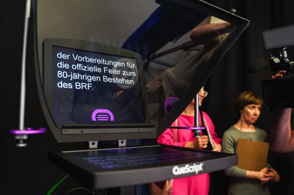 ... und dann darf König Philippe selbst ran und vom Prompter ablesen
