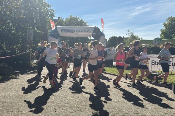 Mehr als 200 Teilnehmerinnen waren beim Ladies Run in Kettenis am Start