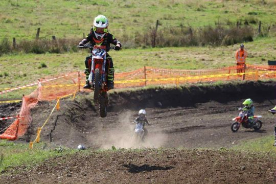 Luca Meyer beim drittletzten Saisonrennen in Bercheux - auch dort gab es zwei Siege in zwei Läufen