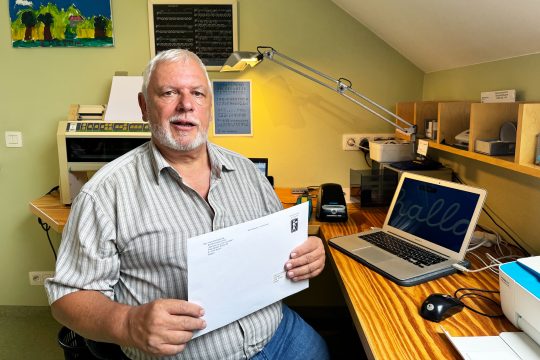 Marc Dürnholz mit seiner Braillepost