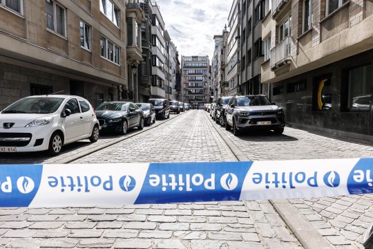 Der Tatort in der Brusselstraat in Ostende wurde weiträumig abgesperrt