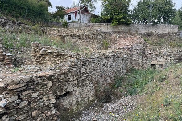 Überreste der Burg St. Vith