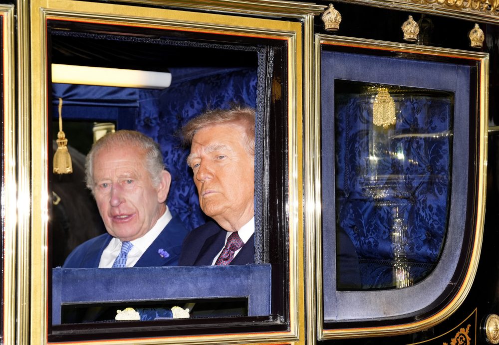 König Charles und US-Präsident Trump in einer Kutsche