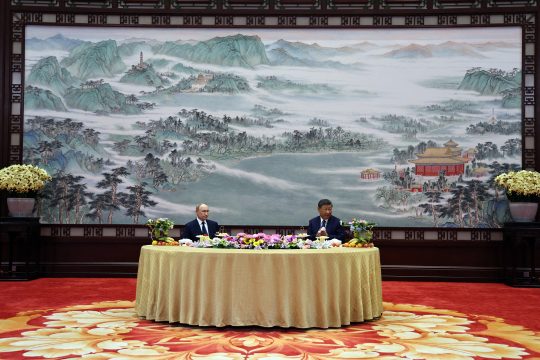 Die Präsidenten von Russland und China bei einem Treffen in Peking