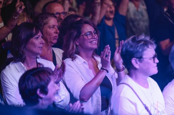 Publikum beim Ykons-Konzert im Alten Schlachthof