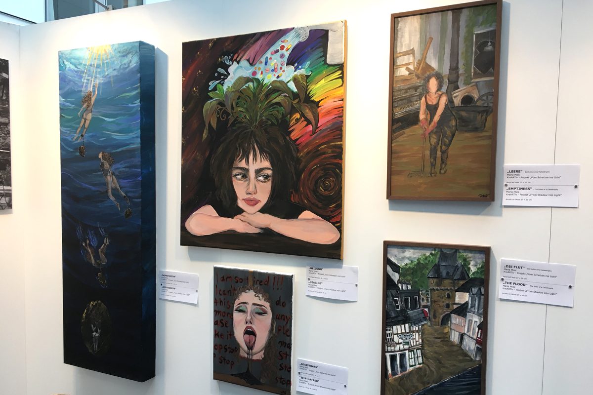 Gegenstände der Ausstellung "Flut – Juli 2021. Eine Katastrophe im Herzen von Europa" im Europaparlament