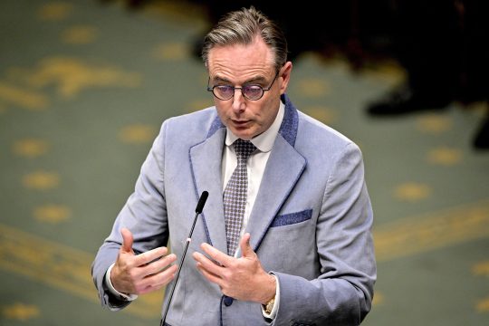 Premierminister Bart De Wever in der Kammer