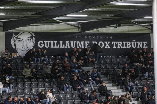 Die T2-Tribüne ist in Guillaume-Rox-Tribüne umbenannt worden