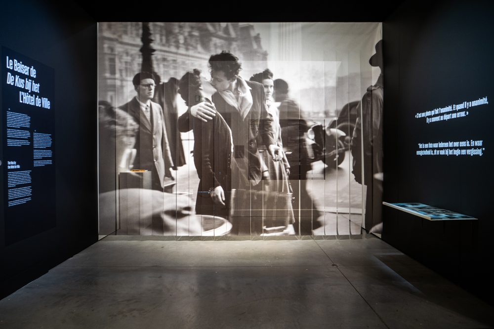 Blick in die Ausstellung "Geschenkte Momente" - "Instants Donnés": Robert-Doisneau-Retrospektive im Museum La Boverie in Lüttich