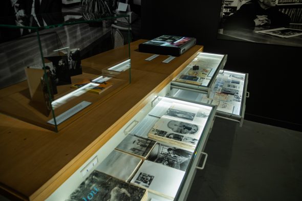 Blick in die Ausstellung "Geschenkte Momente" - "Instants Donnés": Robert-Doisneau-Retrospektive im Museum La Boverie in Lüttich