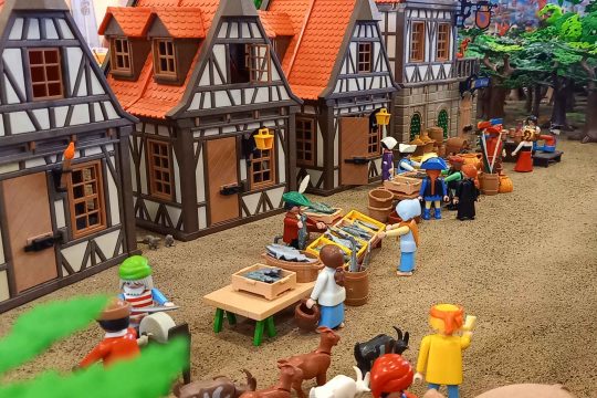 Fachwerk-Häuser aus Playmobil in einer der Ausstellungen