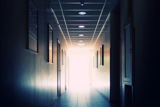 Flur in einem Gebäude