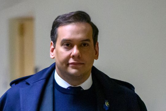 George Santos vor seinem Büro im Capitol 2023