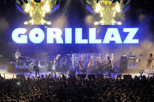 Gorillaz bei einem Konzert in Beirut