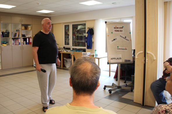 Proben für das Theaterstück "Die Casting-Show des Lebens" im Haus Vitus in St. Vith