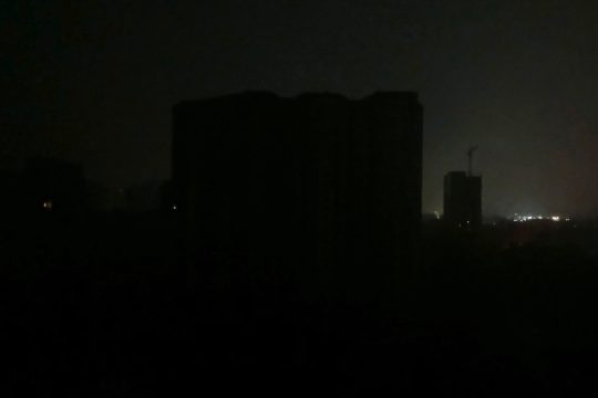 dunkler Stadtteil ohne Strom