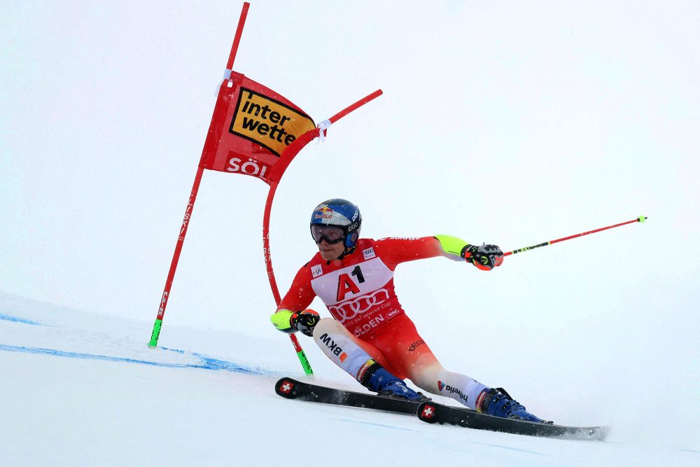 Marco Odermatt ist zum Saisonauftakt Schnellster im Riesenslalom