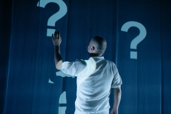 Only Flowers, das neue Stück des Agora-Theaters