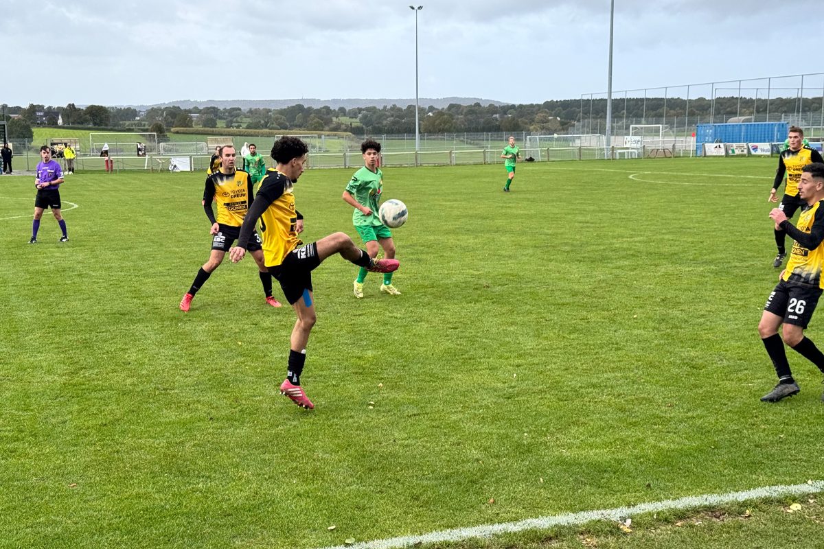 Spieler von Raeren-Eynatten und Tournai in Aktion